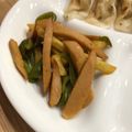 kinako10's cooksnap of when they made フライドポテトリメイク炒め物 カレー味.