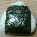ﾋﾟﾛﾐ♡'s cooksnap of when they made ☆青じその実 炒りごま おにぎり.