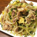 レッツ5's cooksnap of when they made 節約簡単！豚こま豆苗もやし炒め♪.