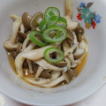＊＊＊はちみつ＊＊＊'s cooksnap of when they made 【簡単】レンジで生姜香るしめじの和え物♡.