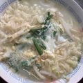 すがまっち's cooksnap of when they made ５０年後も♪簡単ニラタマもやし塩らーめん.