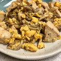 ぼびぃ's cooksnap of when they made 簡単☆しめじと鶏胸肉のマヨ醤油炒め.