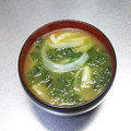 ☆ありか358☆'s cooksnap of when they made 新玉ねぎと青のりの味噌汁♪.
