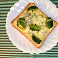 ふたごゆき's cooksnap of when they made シラスとブロッコリーのマヨトースト.