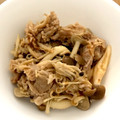 nuy's cooksnap of when they made レンジ３分！きのこと豚肉のおかか蒸し煮.
