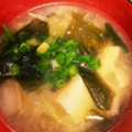 ぷりっこ警備会社's cooksnap of when they made 厚揚げとわかめの味噌汁.
