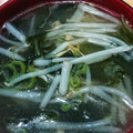 yknobi's cooksnap of when they made もやしとわかめのさっぱりスープ.