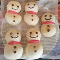 ピンクちゃん☆'s cooksnap of when they made 白パンで♡雪だるま.