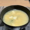 くりりん♩'s cooksnap of when they made 豆富と油揚げ・ニラの味噌汁.