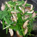 専業主夫になれない's cooksnap of when they made 春菊と豆腐の卵とじ.