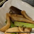 ともみお♪'s cooksnap of when they made 木の子と胡瓜とウィンナーの華風サラダ.