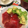 Nana983's cooksnap of when they made まぐろとアボカドとろろ丼～和カフェ風♪.