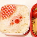 ツルたん☆'s cooksnap of when they made 幼稚園のお弁当☆サンタおにぎり☆.