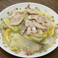 ぢお。's cooksnap of when they made 豚バラと白菜ともやし♡とろ～り塩にんにく.