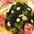 Aloha☆★'s cooksnap of when they made ブロッコリーのツリーとサンタのサラダ.