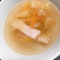 kuuminnie's cooksnap of when they made 白菜とハムのコンソメスープ.