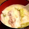 後ろの正面's cooksnap of when they made トロトロねぎと鶏手羽元の豆乳スープ煮込み.