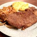 3yes's cooksnap of when they made ビーフステーキ☆宮のタレ☆市販ソース.
