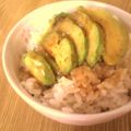 a_m's cooksnap of when they made 簡単でウマ！アボカドバタ醤油丼.