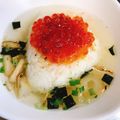 ぱんだ170071's cooksnap of when they made 焼きおにぎり茶漬けいくらのせしらすびたし.