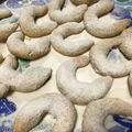 音の子's cooksnap of when they made バニラキプフェル （クリスマスクッキー）.