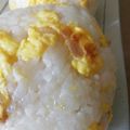 まーく71's cooksnap of when they made ベーコンと玉子のおにぎり.