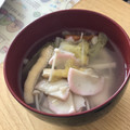 niccomoco's cooksnap of when they made 白だしで簡単おいしい♪具だくさんお雑煮.