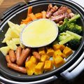 みやこさん♡'s cooksnap of when they made ホットプレートで簡単チーズフォンデュ.