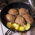 あさづけ‎⁦ᔦꙬᔨ's cooksnap of when they made 簡単！パン粉なしでも大丈夫！ハンバーグ！.