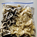 azbjbn's cooksnap of when they made 【野菜の冷凍保存】きのこミックス.