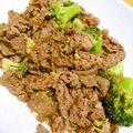 ☆hiroppy☆'s cooksnap of when they made 牛肉とブロッコリーのオイスターソーズ炒め.