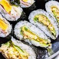 aokin0u0's cooksnap of when they made 鮭フレークのおにぎらず.