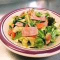 クックI7I5L1☆'s cooksnap of when they made 小松菜と冷蔵庫の残り野菜で炒め煮.