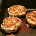 chou*'s cooksnap of when they made 簡単マグロバーグ.