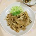 mmameco's cooksnap of when they made 簡単一品♪豚肉と舞茸のバター醤油炒め.