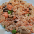 mikamika's cooksnap of when they made 鮭としめじの炊き込みご飯✨.