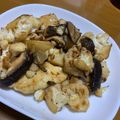 かかにーの's cooksnap of when they made カリフラワーとしいたけのガーリック炒め.