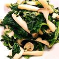 まみぃぃぃる's cooksnap of when they made きのことほうれん草のコンソメマヨ炒め.