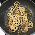 ♡maanaa♡'s cooksnap of when they made 今日の夕食に♪おかずになる蓮根の甘辛炒め.