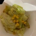 yukiki0127's cooksnap of when they made 超～簡単！キャベツとコーンのバター焼き.