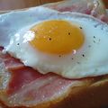 呑ん兵衛かあちゃん's cooksnap of when they made ラピュタの目玉焼きトースト.