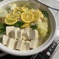 毎日楽ちん乗っけ弁当's cooksnap of when they made 鶏がらだしで【鶏塩レモン鍋】.