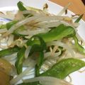 もともこ★'s cooksnap of when they made サッともう一品！もやしとピーマンのナムル.