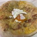 papikun's cooksnap of when they made 簡単！温玉 カルボナーラ風ピザ.