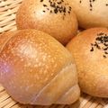 Mayumichh's cooksnap of when they made 自家製酵母の全粒粉ロールパン.