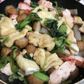 ともさと8888's cooksnap of when they made 揚げ蒲鉾と油揚げ、蒟蒻と小松菜の煮物☆.