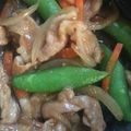 emi0015's cooksnap of when they made ■スナップエンドウと豚肉のピリ辛味噌炒め.