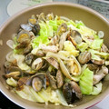 マダムカフェ♡'s cooksnap of when they made あさりと豚肉のワイン蒸し.