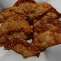 kaoevo's cooksnap of when they made 餃子の皮で作るインドサモサ.