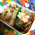 mikutasu's cooksnap of when they made レンジで簡単しめじと油揚げの混ぜご飯.